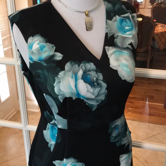 Calvin Klein Gorgeous Midi - Picture 2 of 8